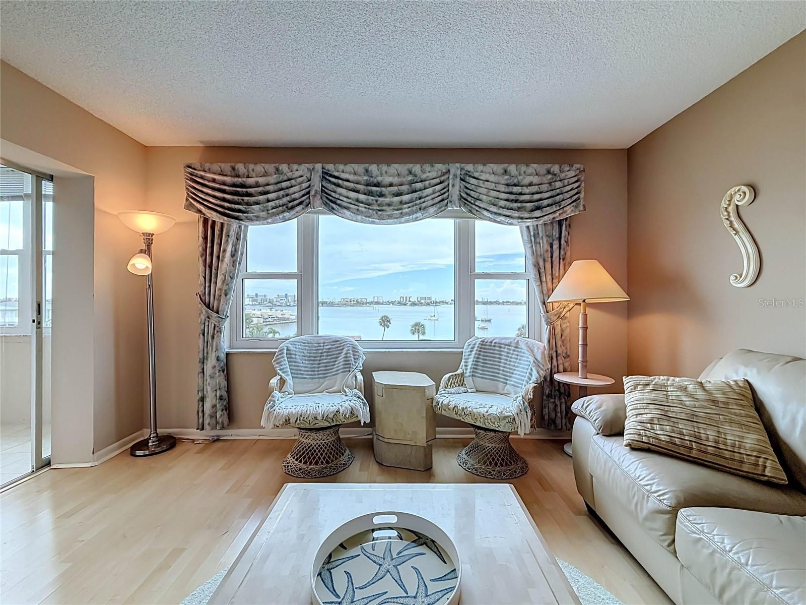 4550 Cove Cir #502 Property Photo 17