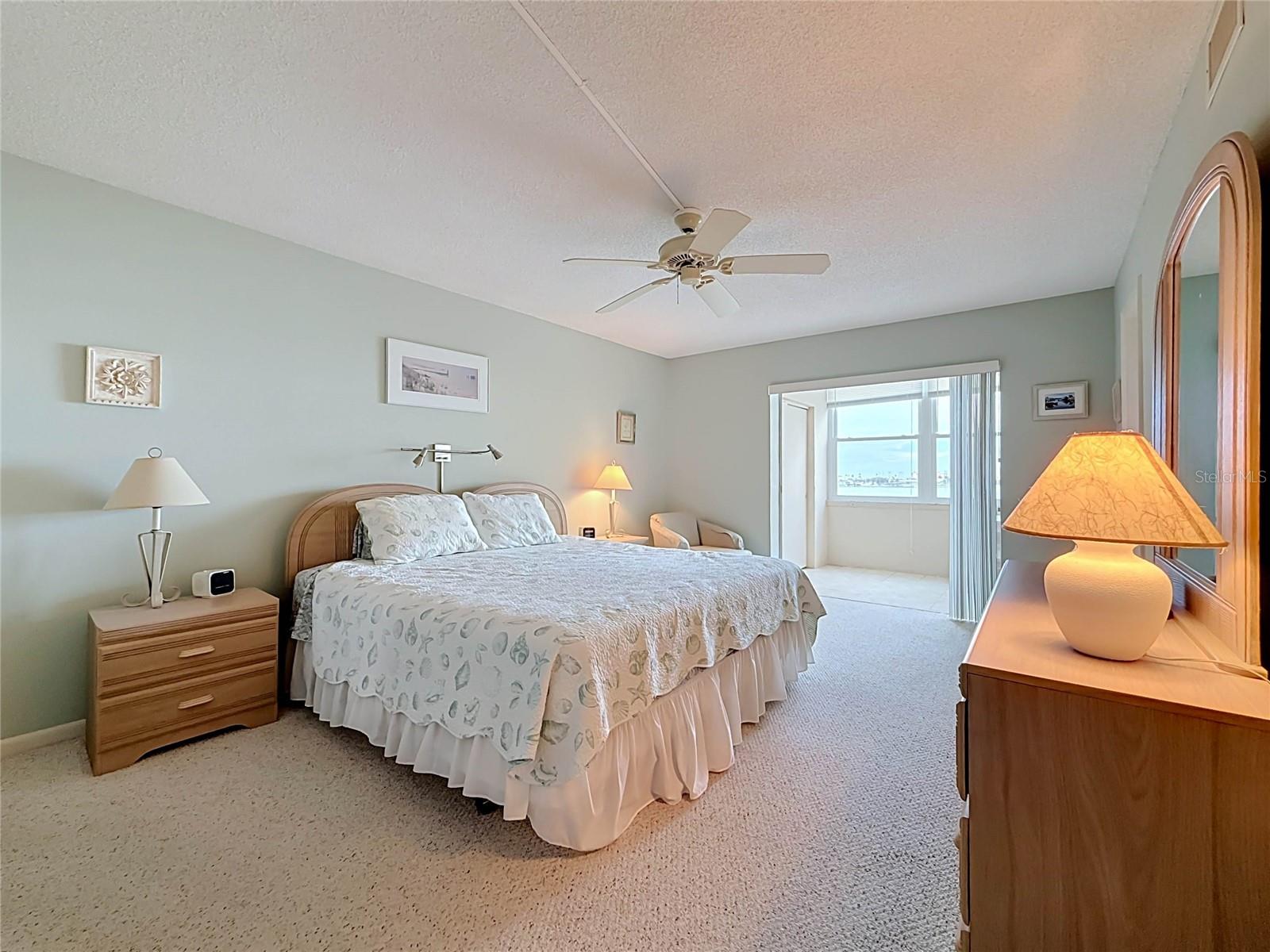 4550 Cove Cir #502 Property Photo 28
