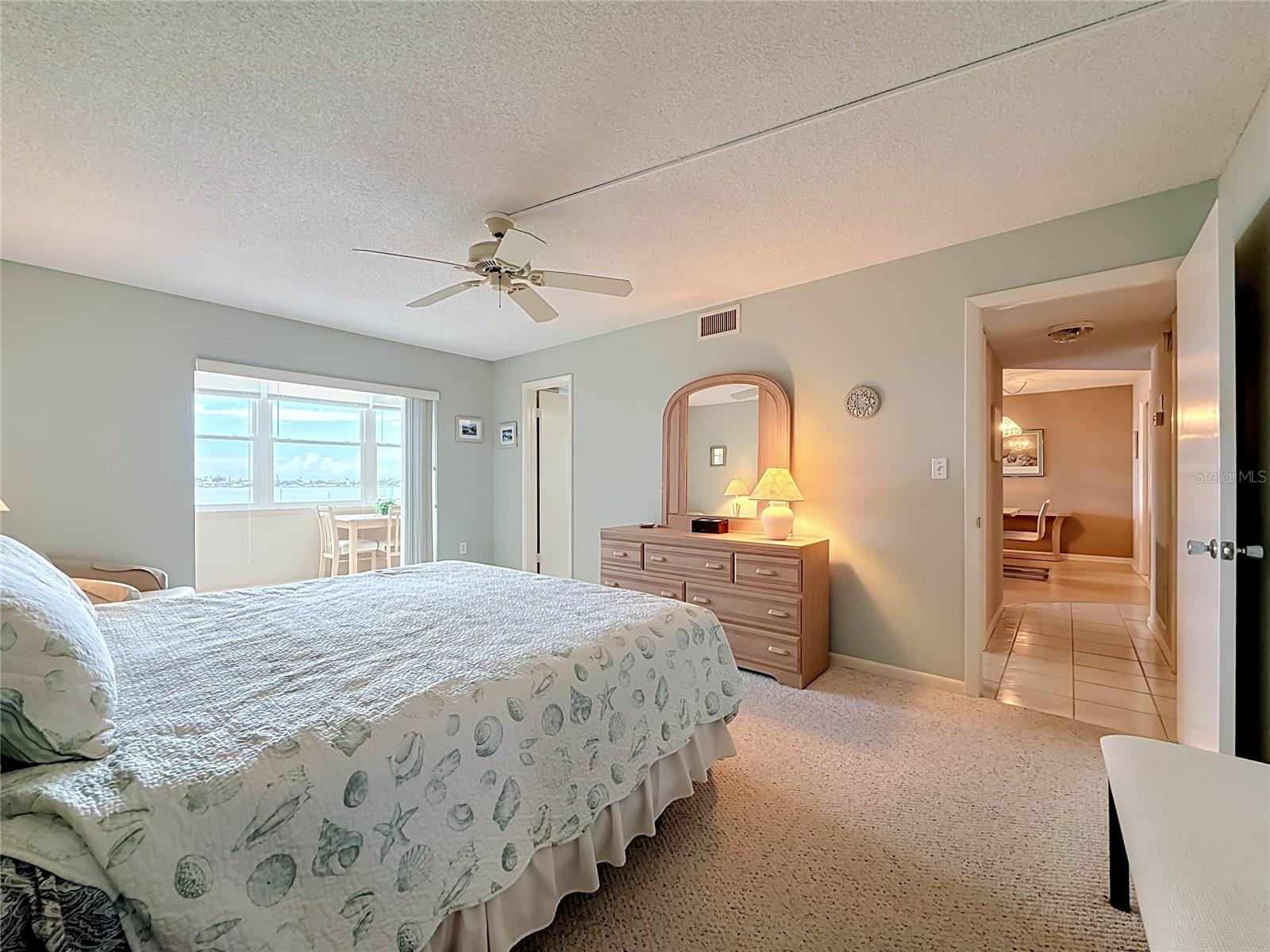 4550 Cove Cir #502 Property Photo 30