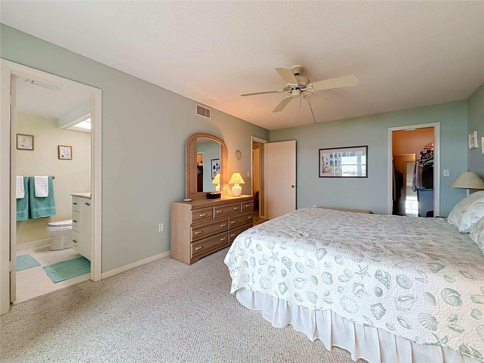 4550 Cove Cir #502 Property Photo 31