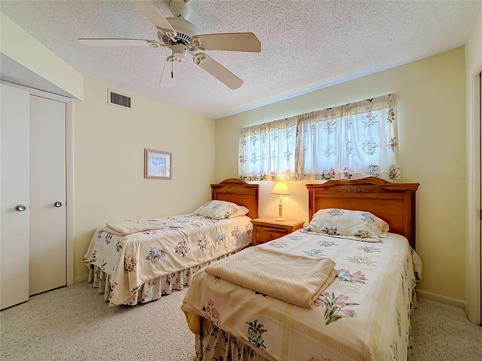 4550 Cove Cir #502 Property Photo 35