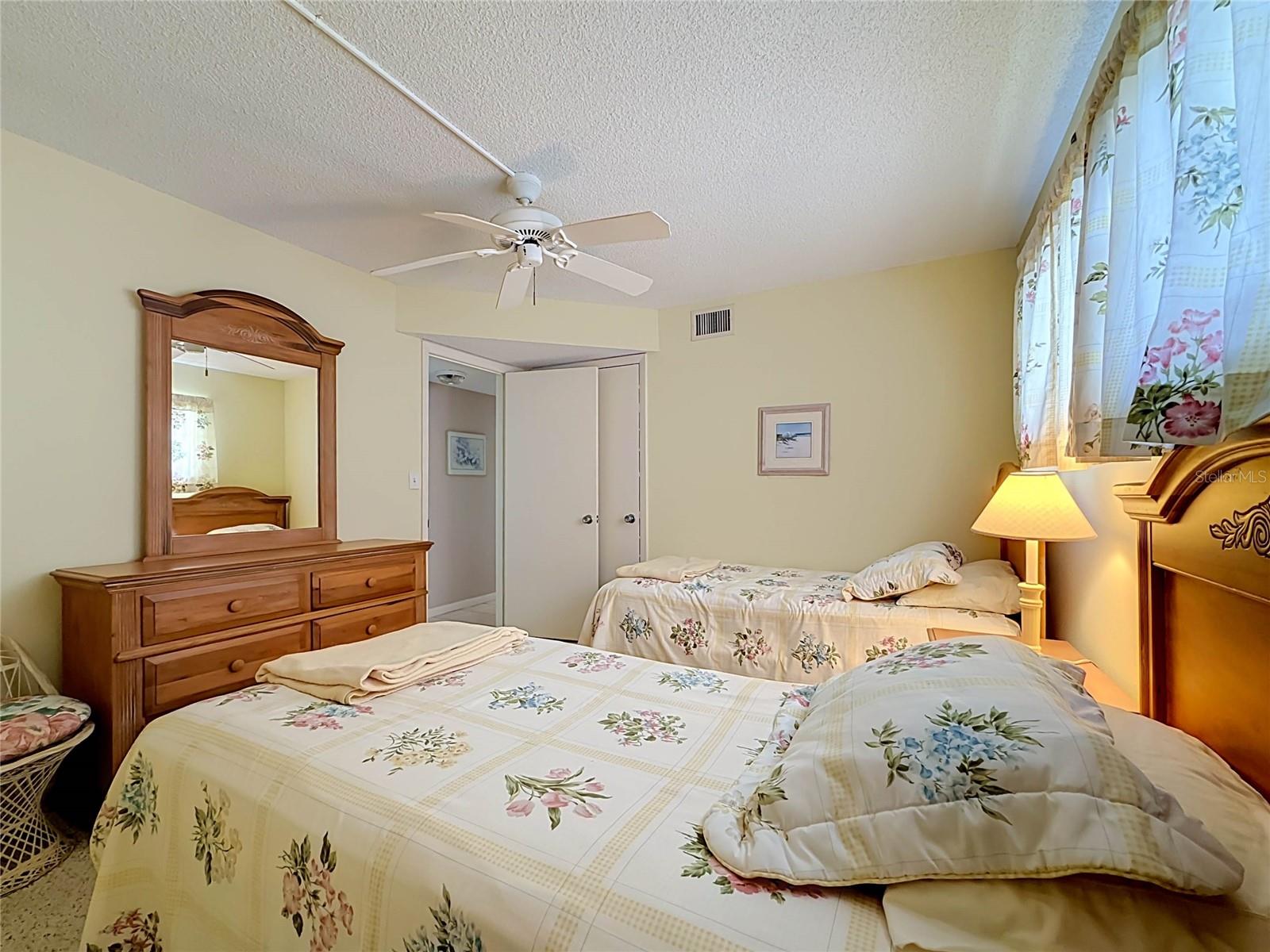 4550 Cove Cir #502 Property Photo 36
