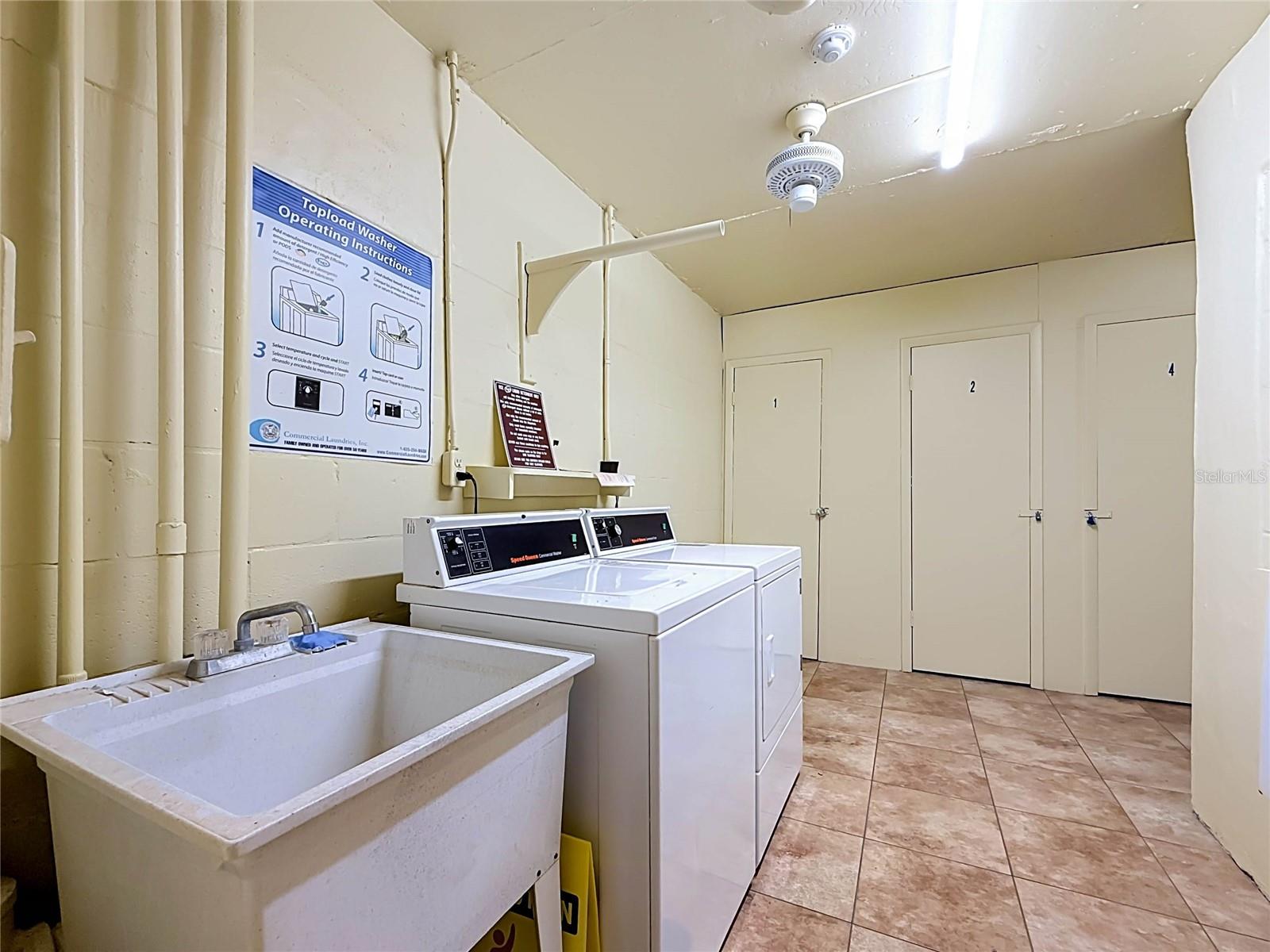 4550 Cove Cir #502 Property Photo 41