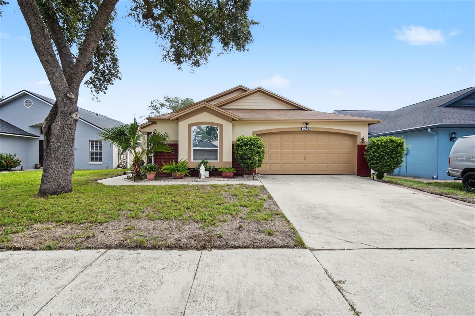 10251 Allenwood Dr Property Photo 1