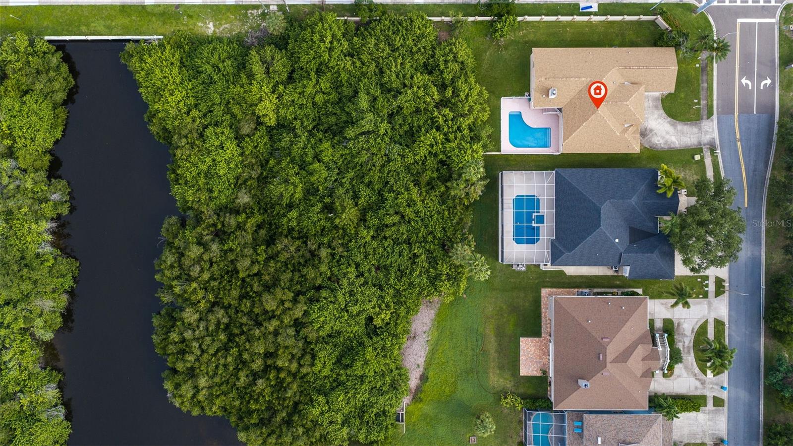 7380 Pebble Beach Ln Property Photo 4