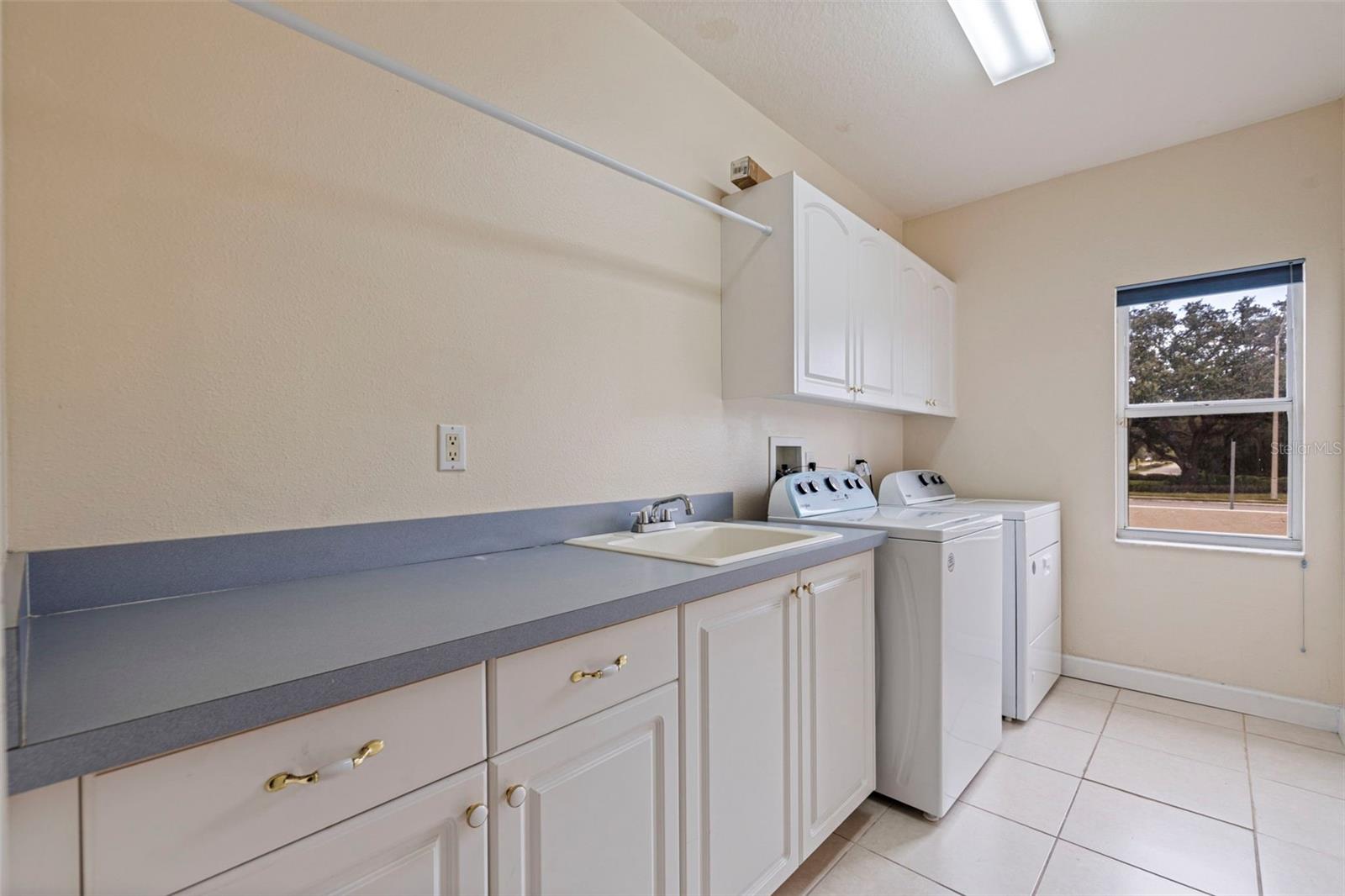7380 Pebble Beach Ln Property Photo 29
