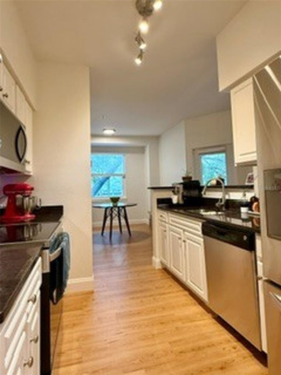 1810 E Palm Ave #5202 Property Photo 7