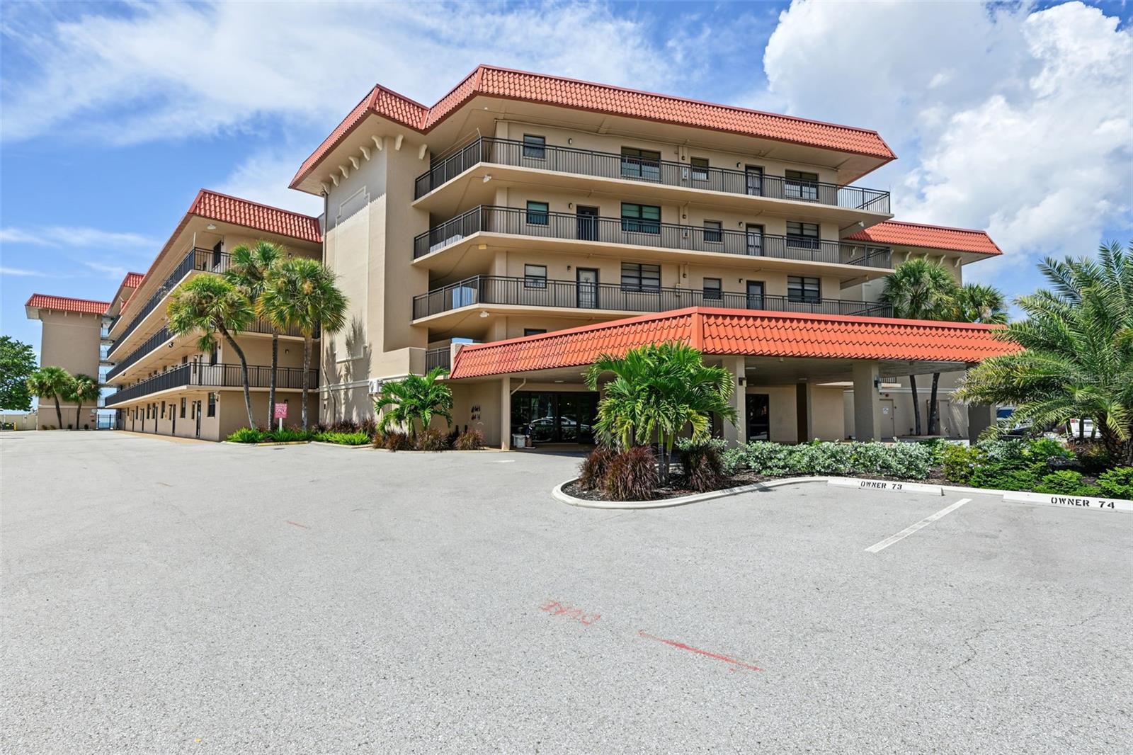 17580 Gulf Blvd #307 Property Photo 3