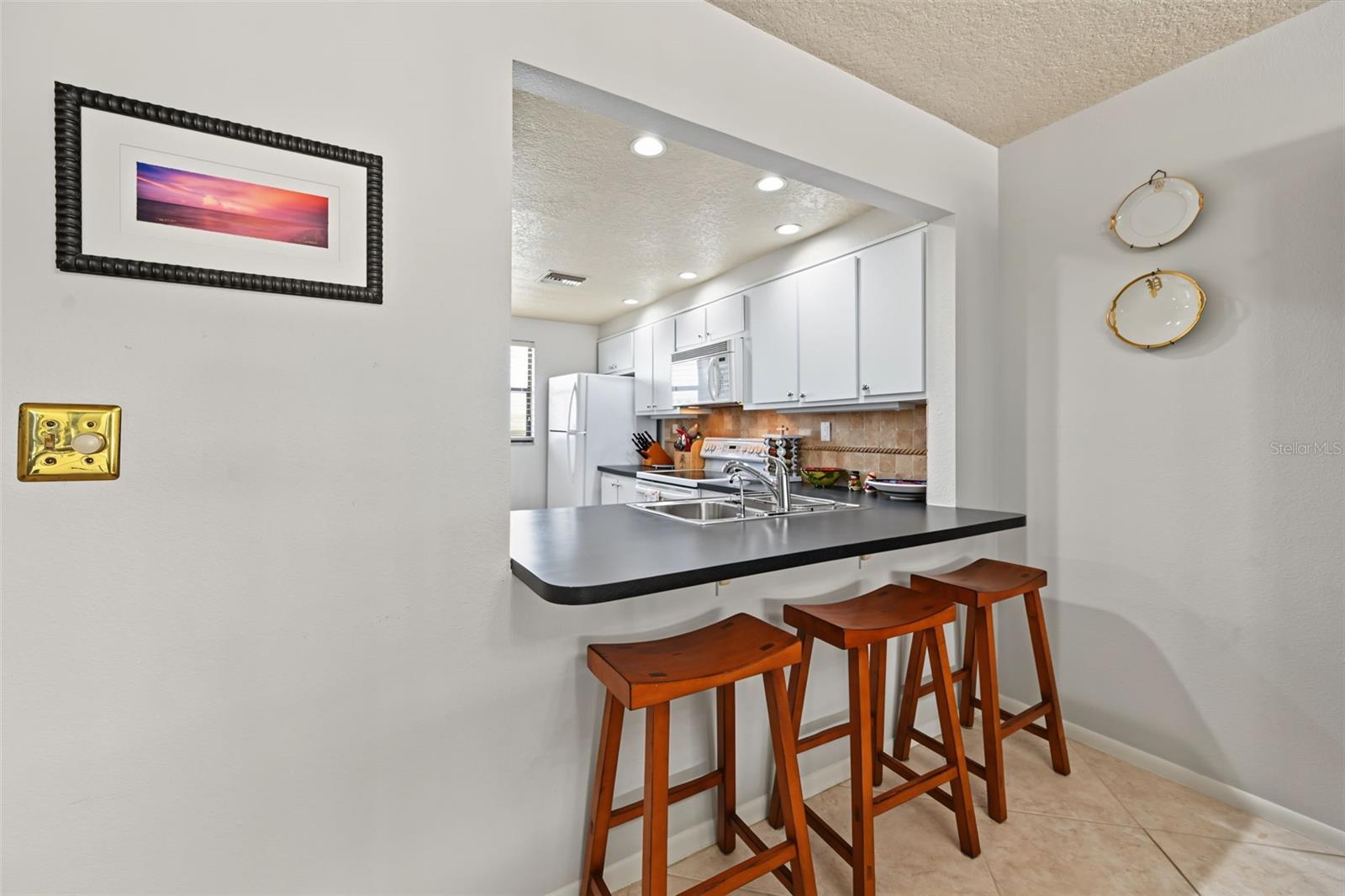 17580 Gulf Blvd #307 Property Photo 24