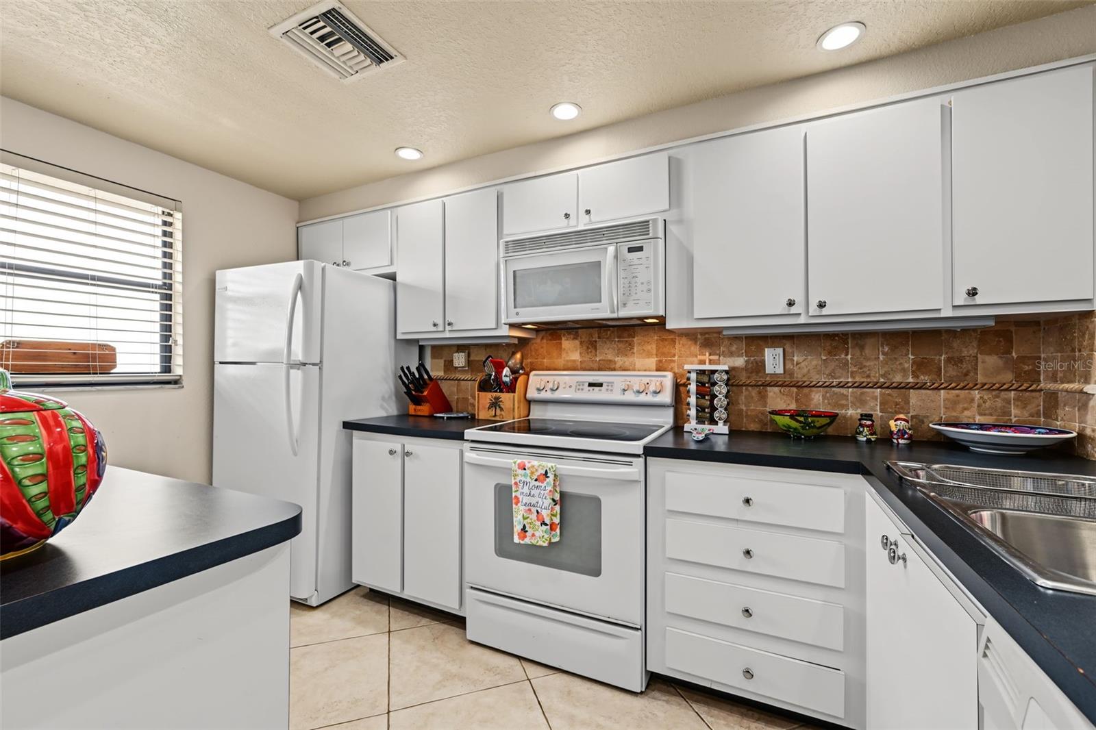 17580 Gulf Blvd #307 Property Photo 26