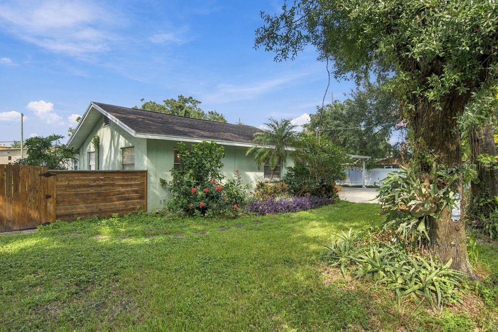 3909 W Powhatan Ave Property Photo 4