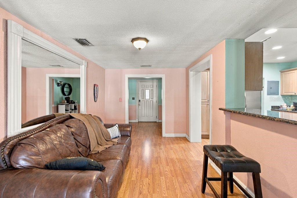 3909 W Powhatan Ave Property Photo 10