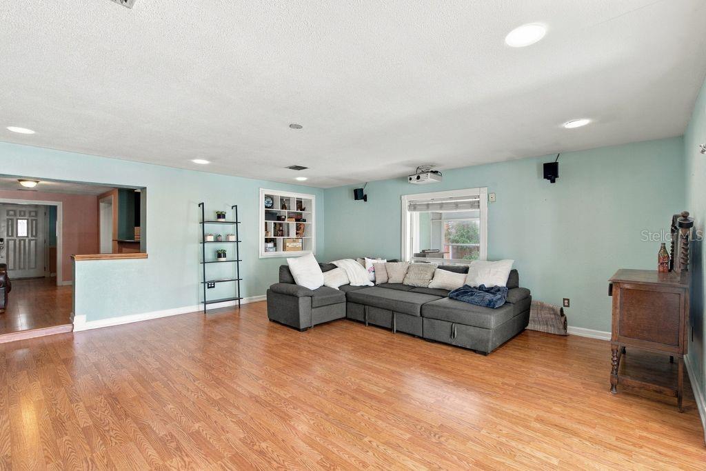 3909 W Powhatan Ave Property Photo 21