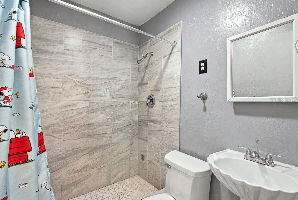 3909 W Powhatan Ave Property Photo 26