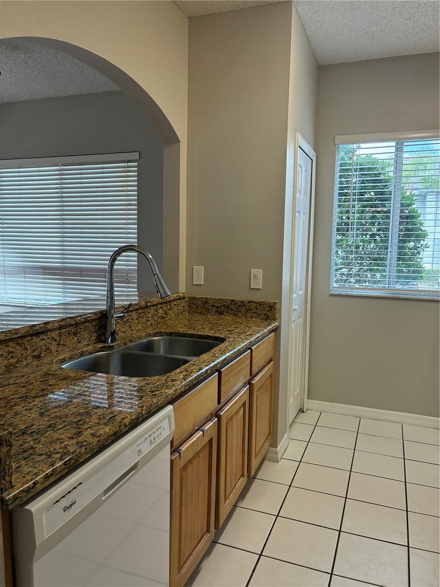 18143 Paradise Point Dr Property Photo 9