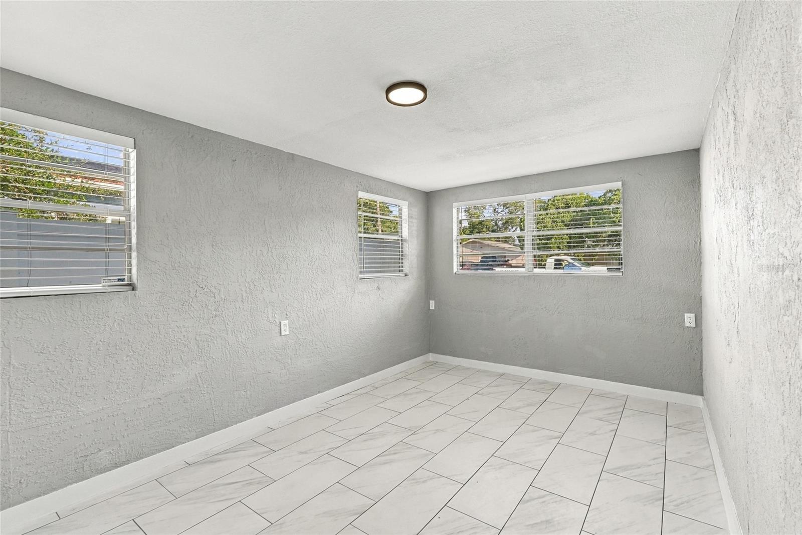 4684 16th Ave S Property Photo 10