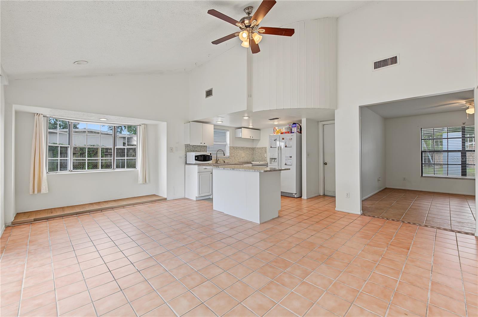 3650 Coppertree Cir Property Photo 7