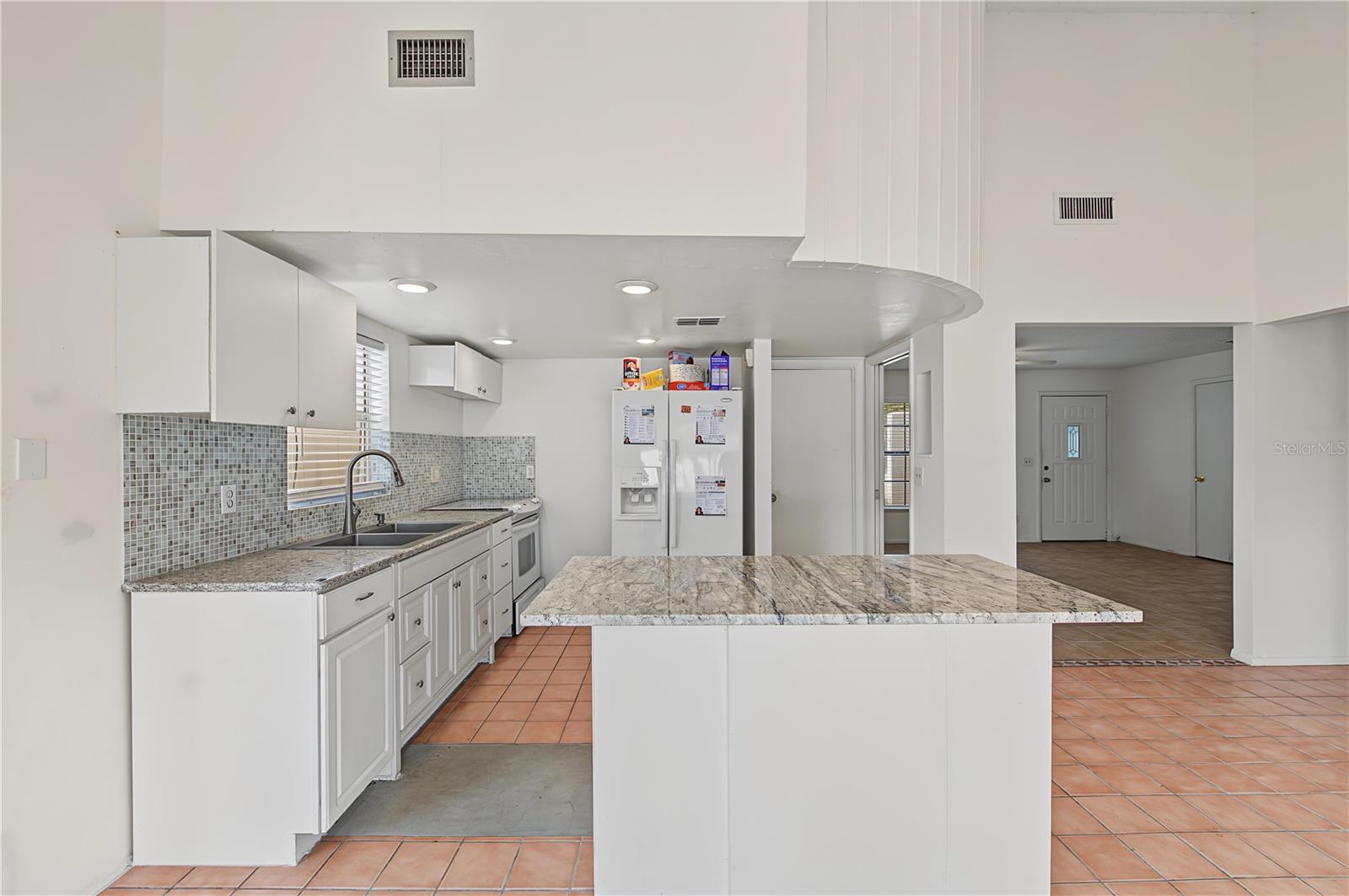 3650 Coppertree Cir Property Photo 8