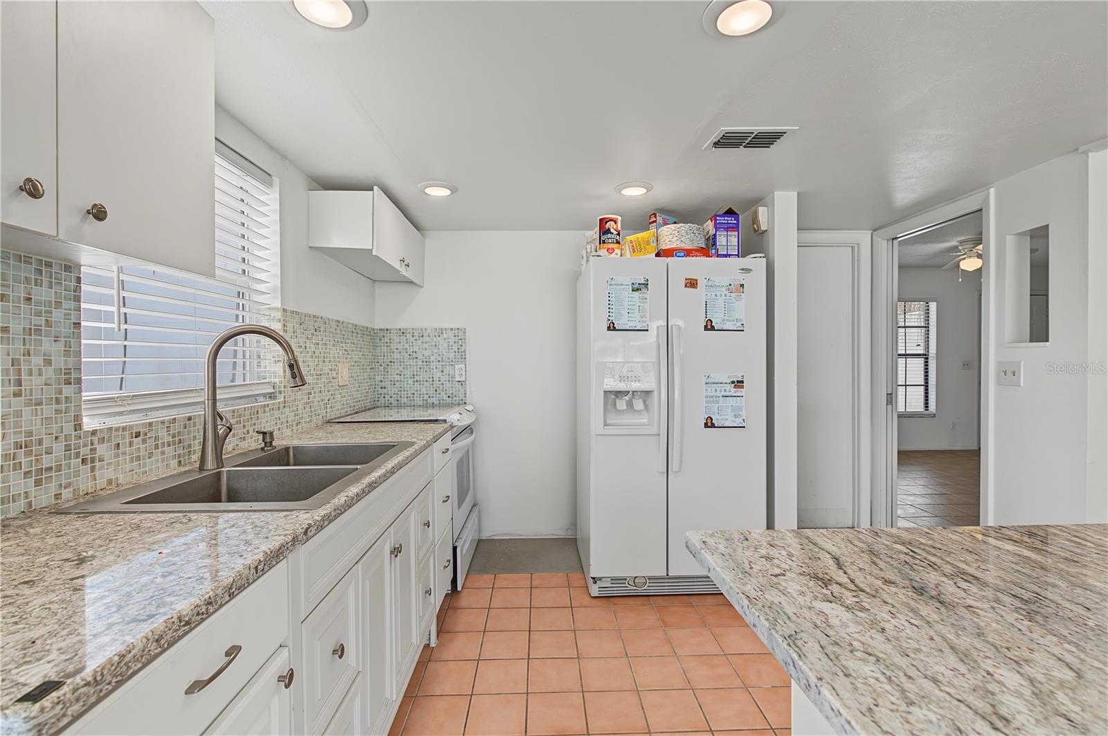 3650 Coppertree Cir Property Photo 10
