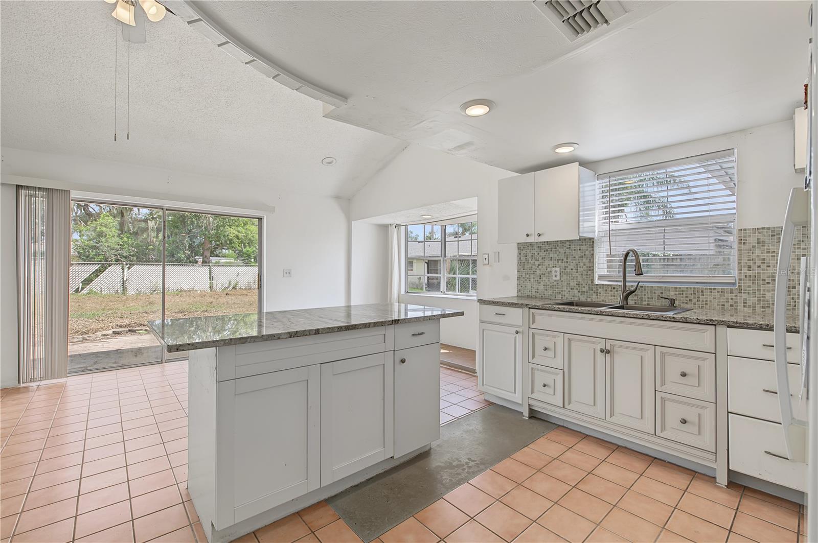3650 Coppertree Cir Property Photo 11
