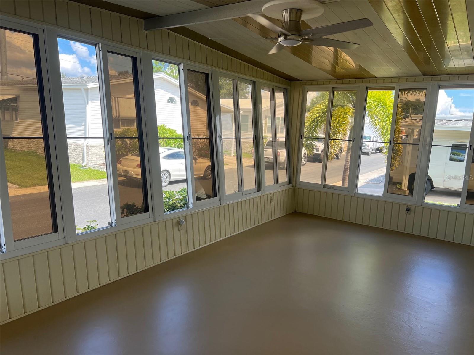 19 Pindo Palm St W Property Photo 15