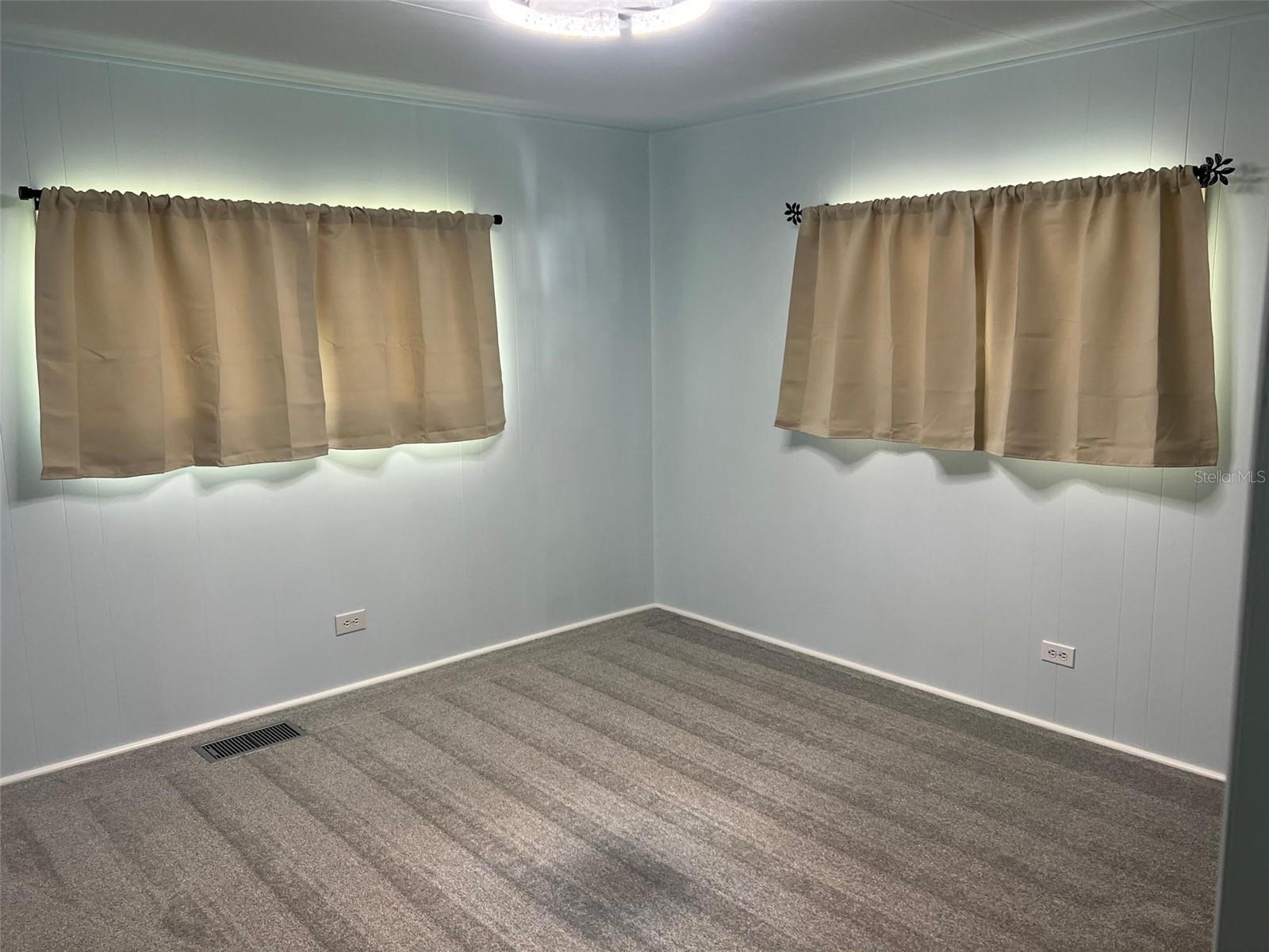 19 Pindo Palm St W Property Photo 16