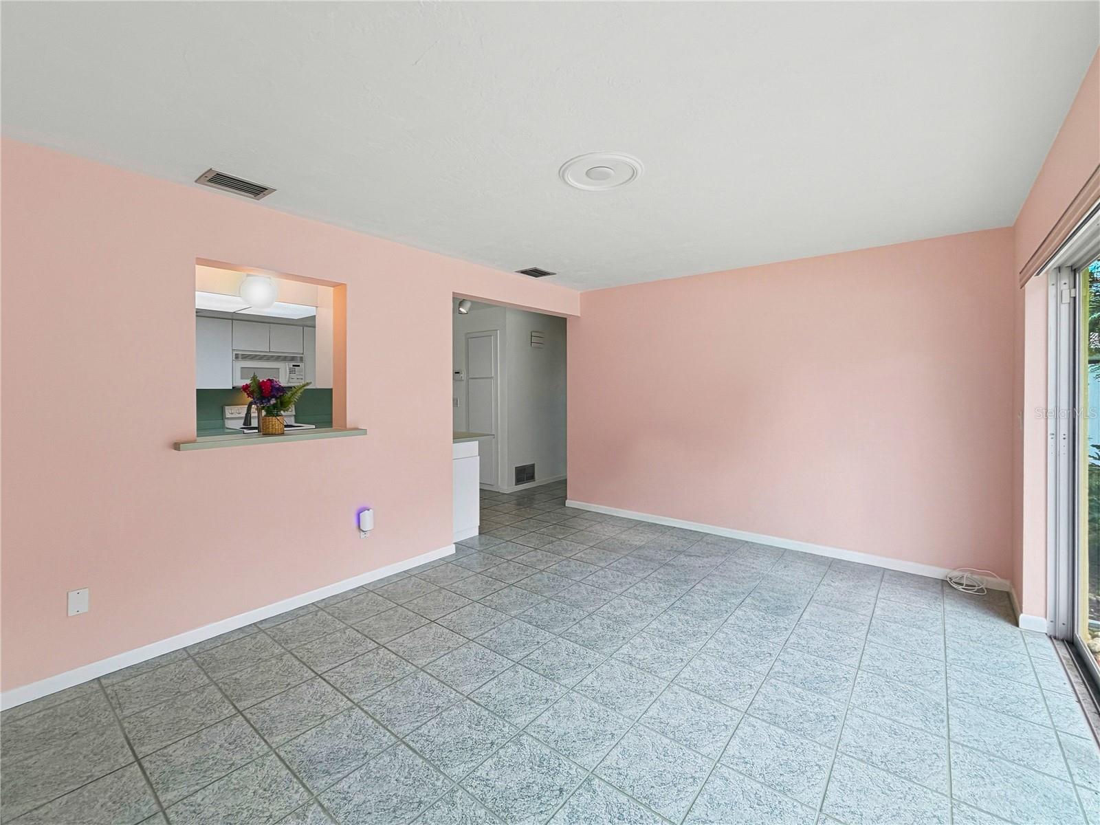 14036 Thacher Ave Property Photo 13