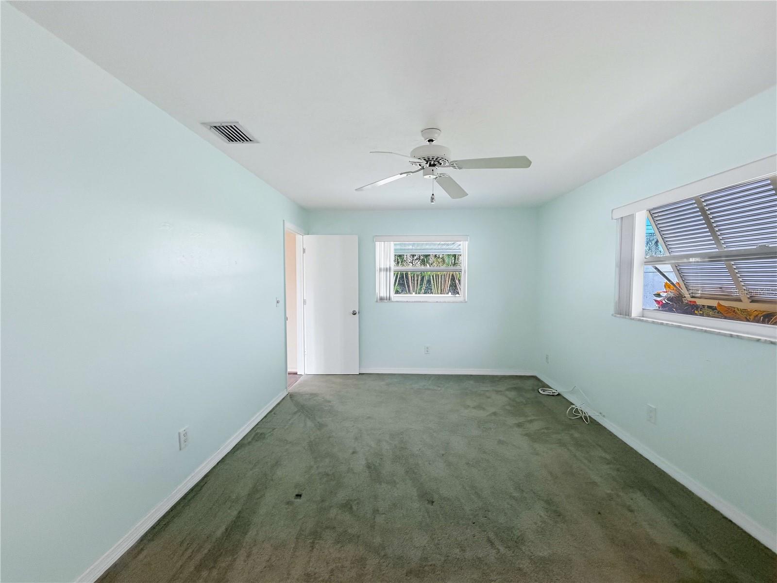 14036 Thacher Ave Property Photo 16