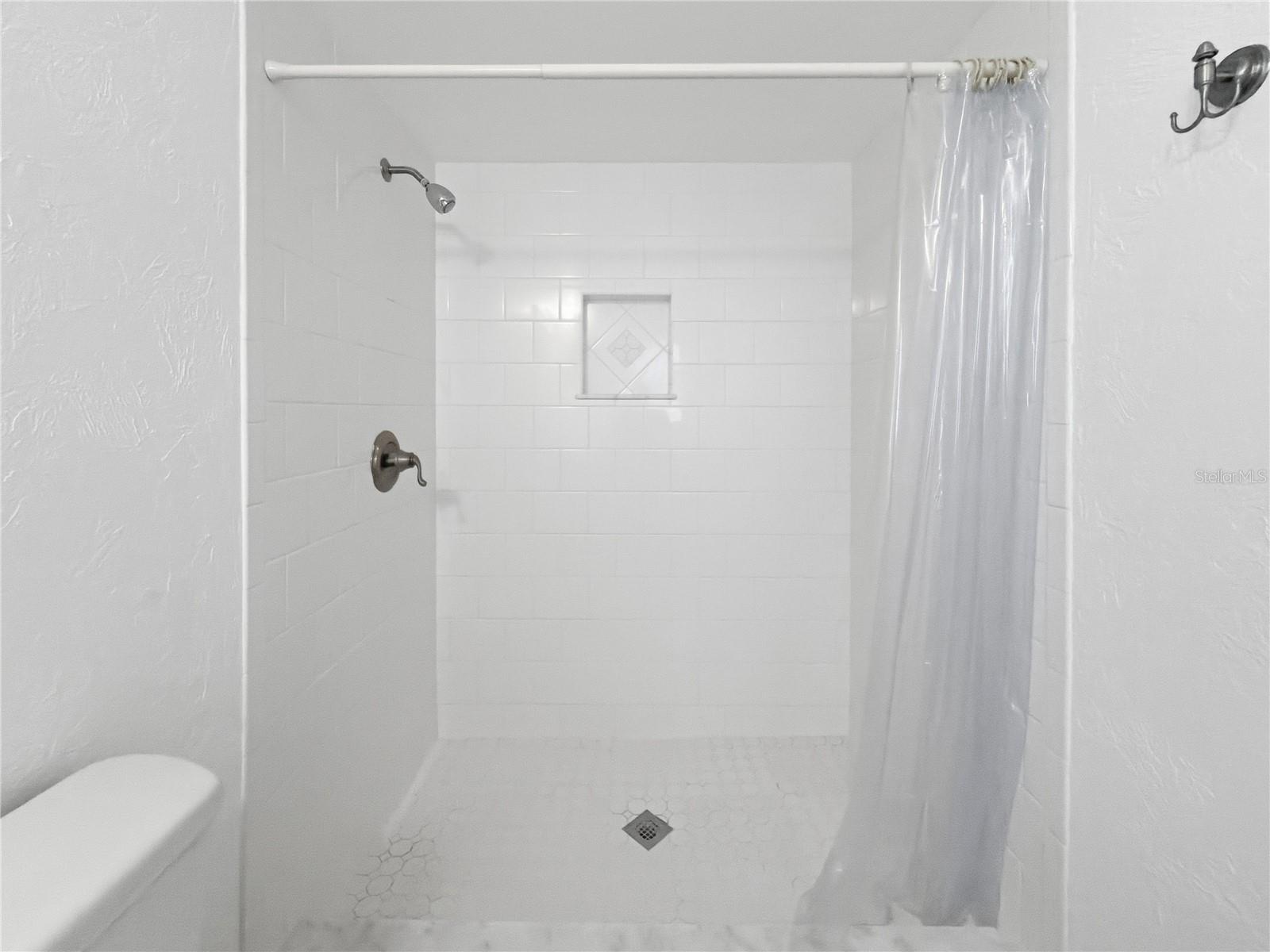 14036 Thacher Ave Property Photo 18