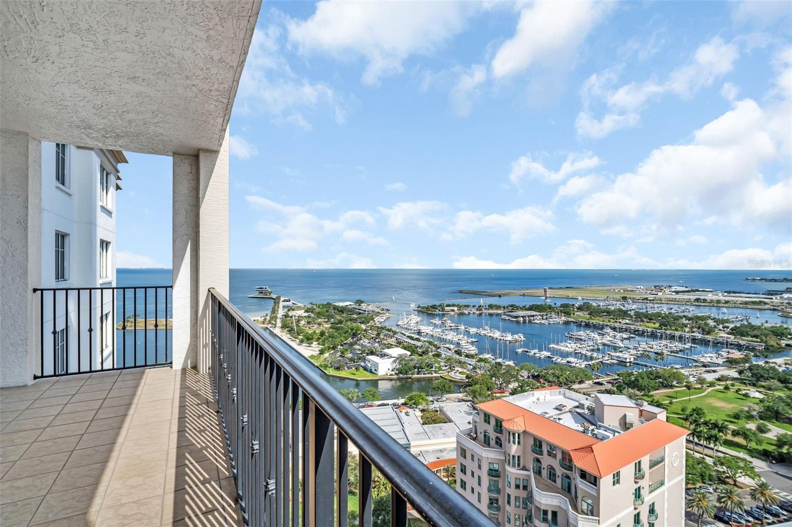 300 Beach Dr Ne #2604 Property Photo 27