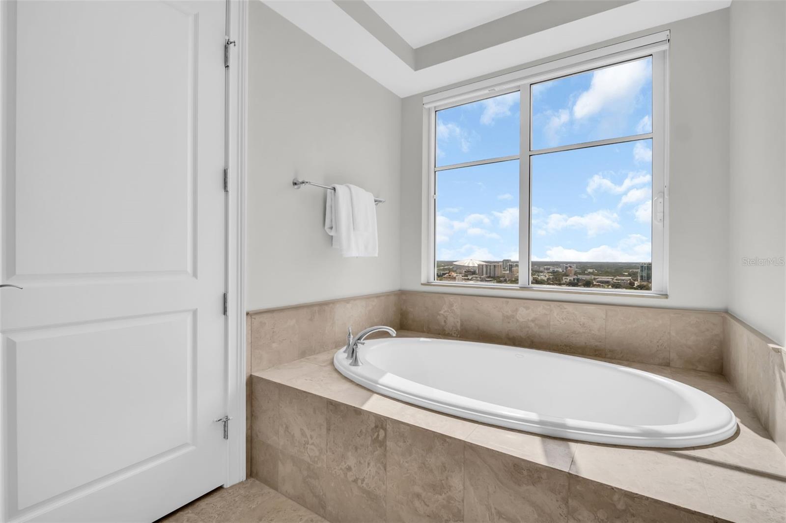 300 Beach Dr Ne #2604 Property Photo 32