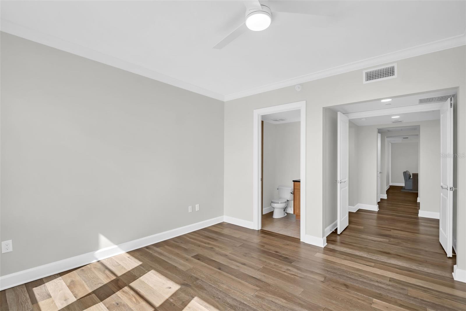 300 Beach Dr Ne #2604 Property Photo 40