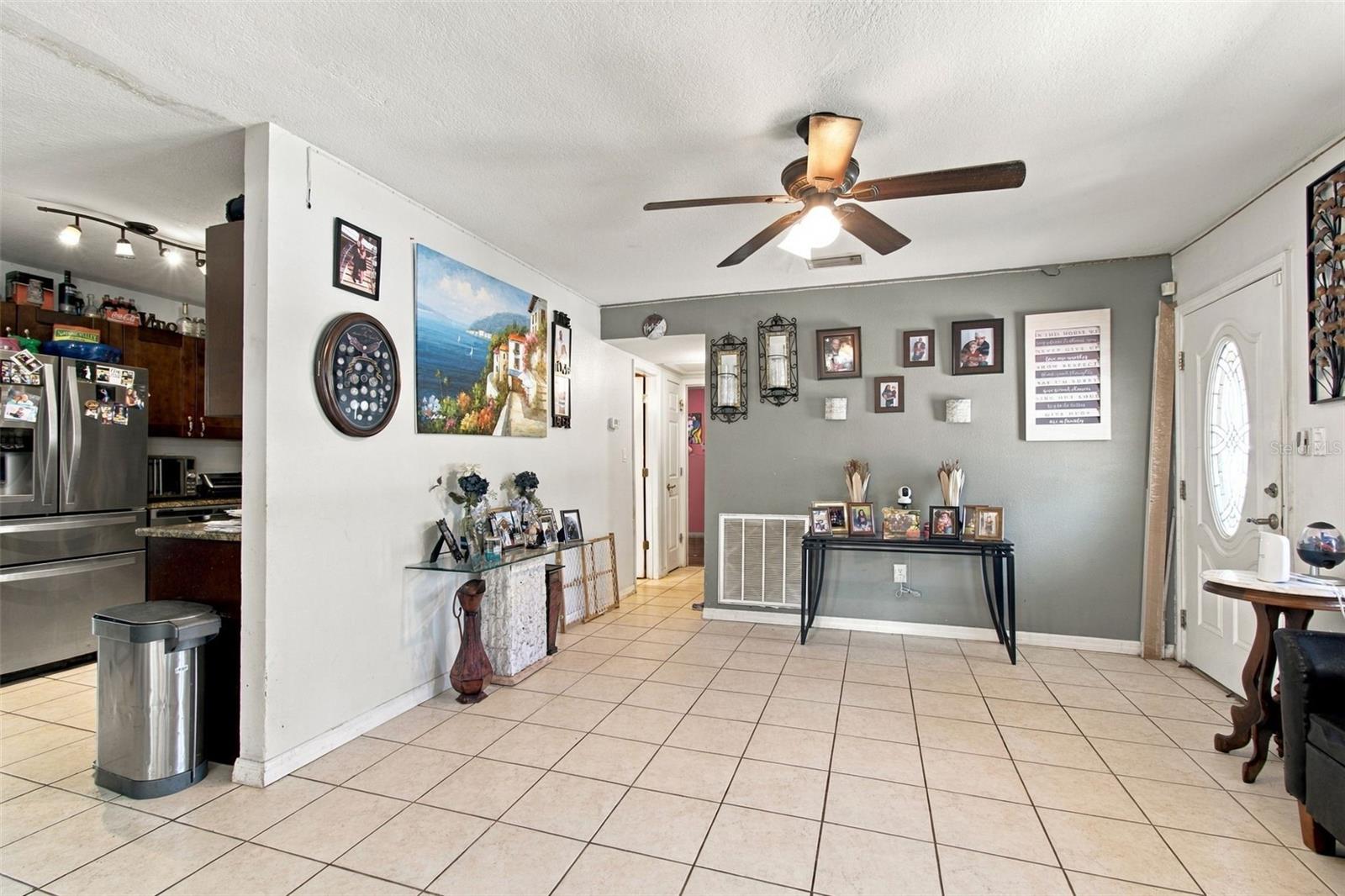 12408 N Boulevard Property Photo 7