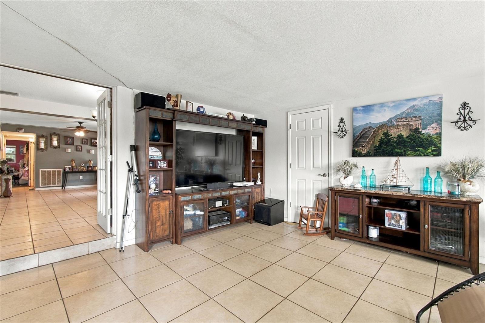 12408 N Boulevard Property Photo 19