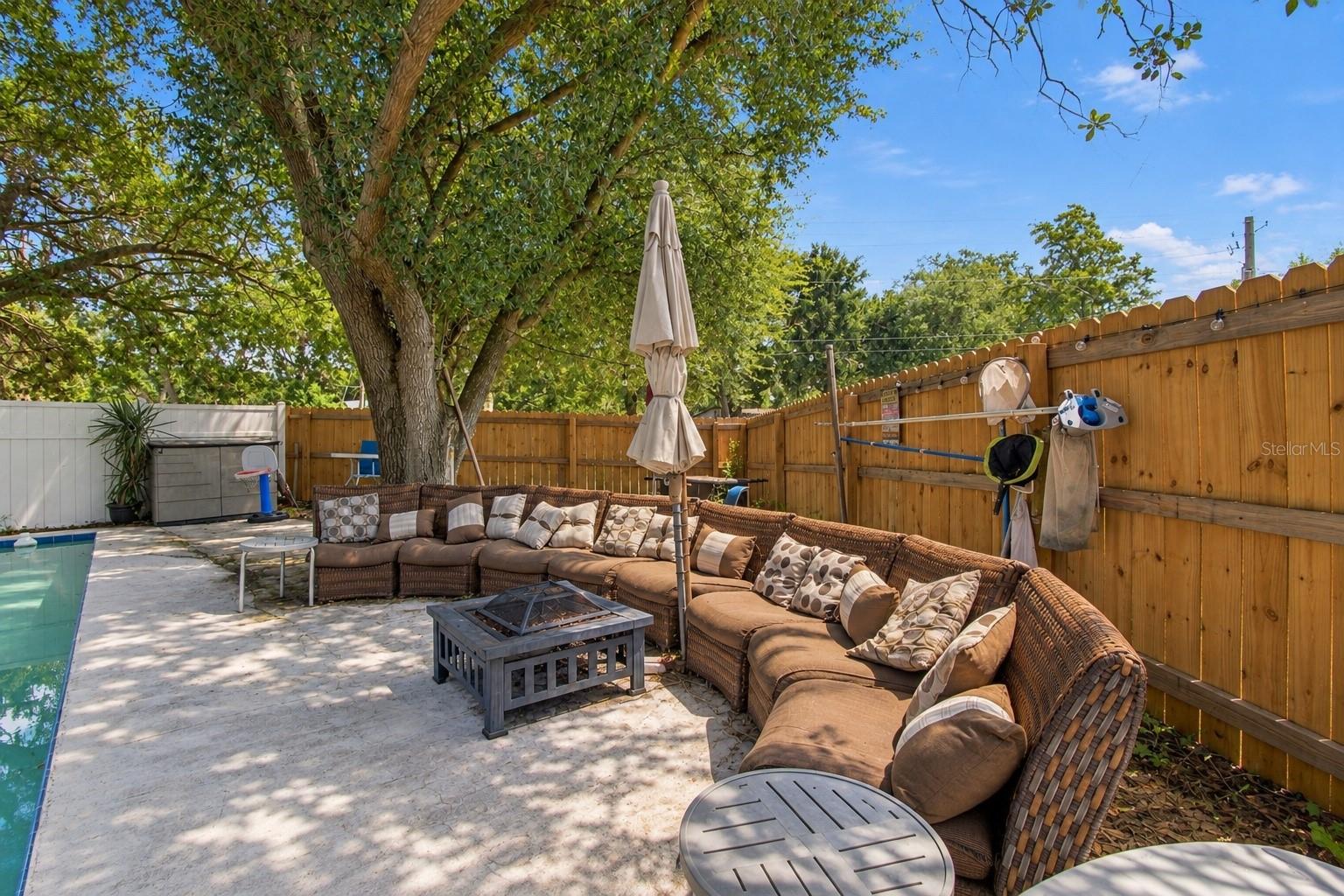 12408 N Boulevard Property Photo 35