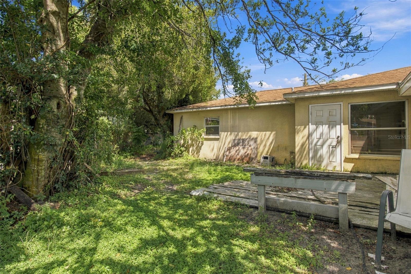 12408 N Boulevard Property Photo 38