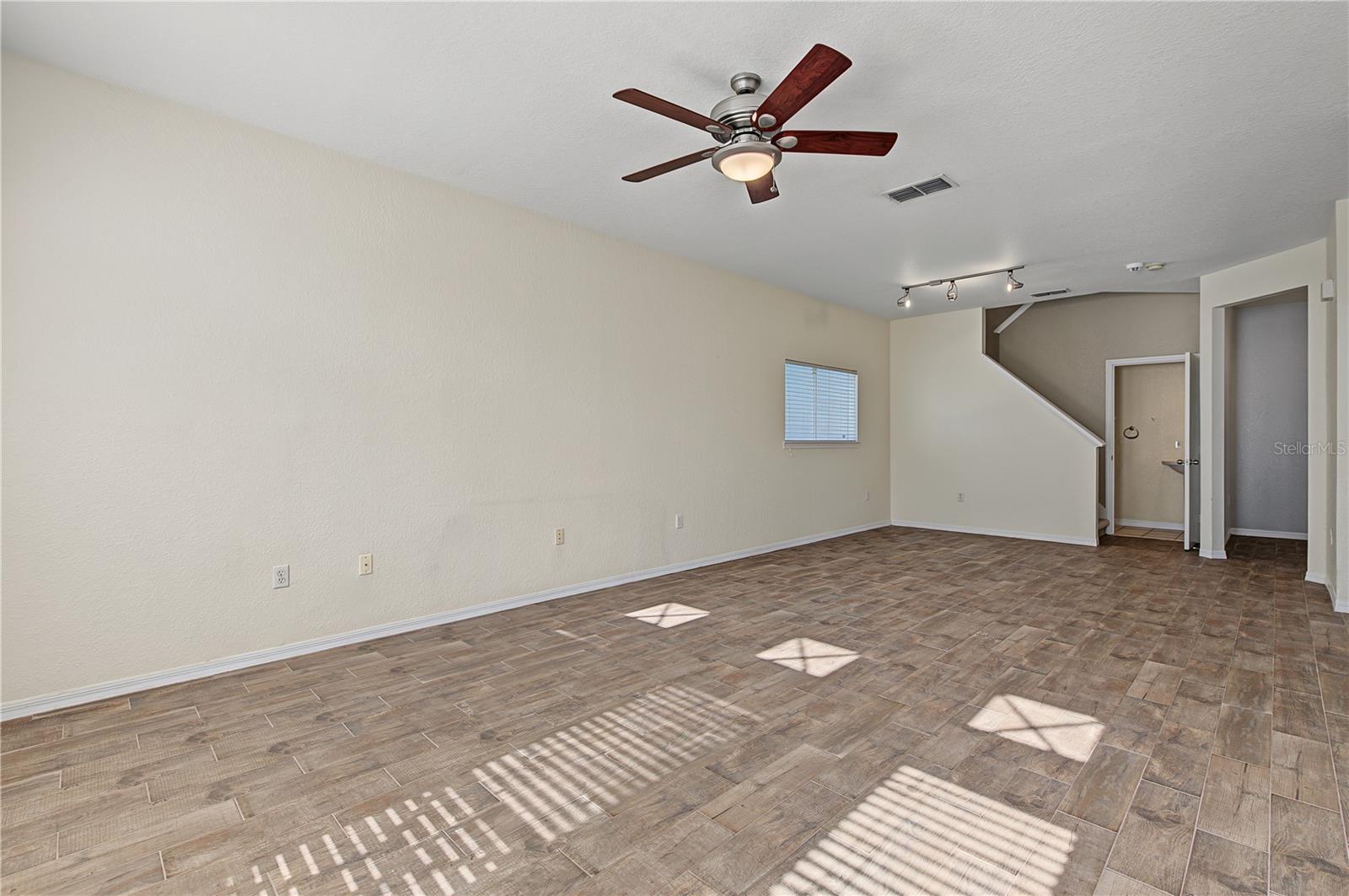 4006 Carrollwood Palm Ct Property Photo 12