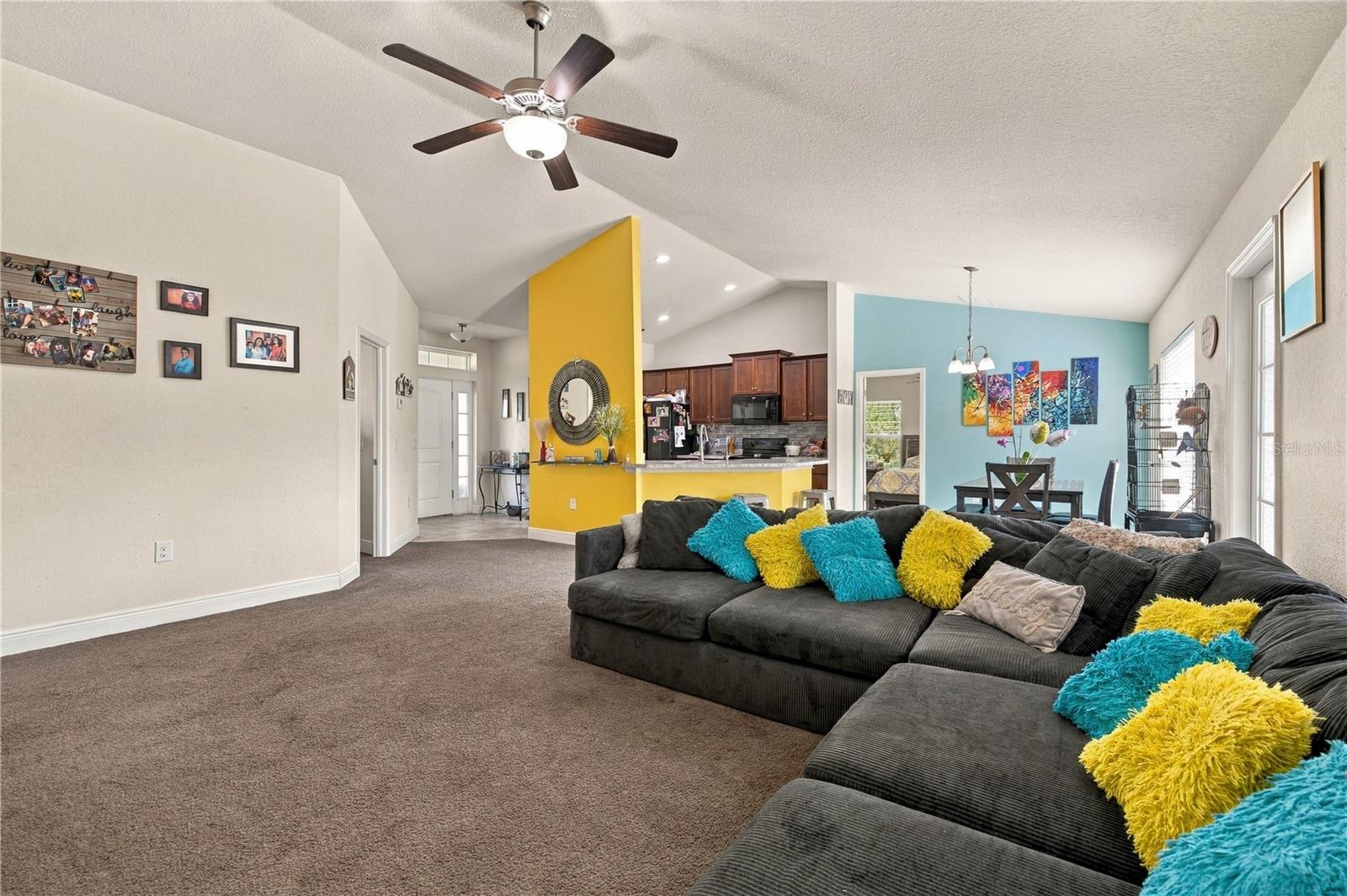 1822 Yoakum St Property Photo 7