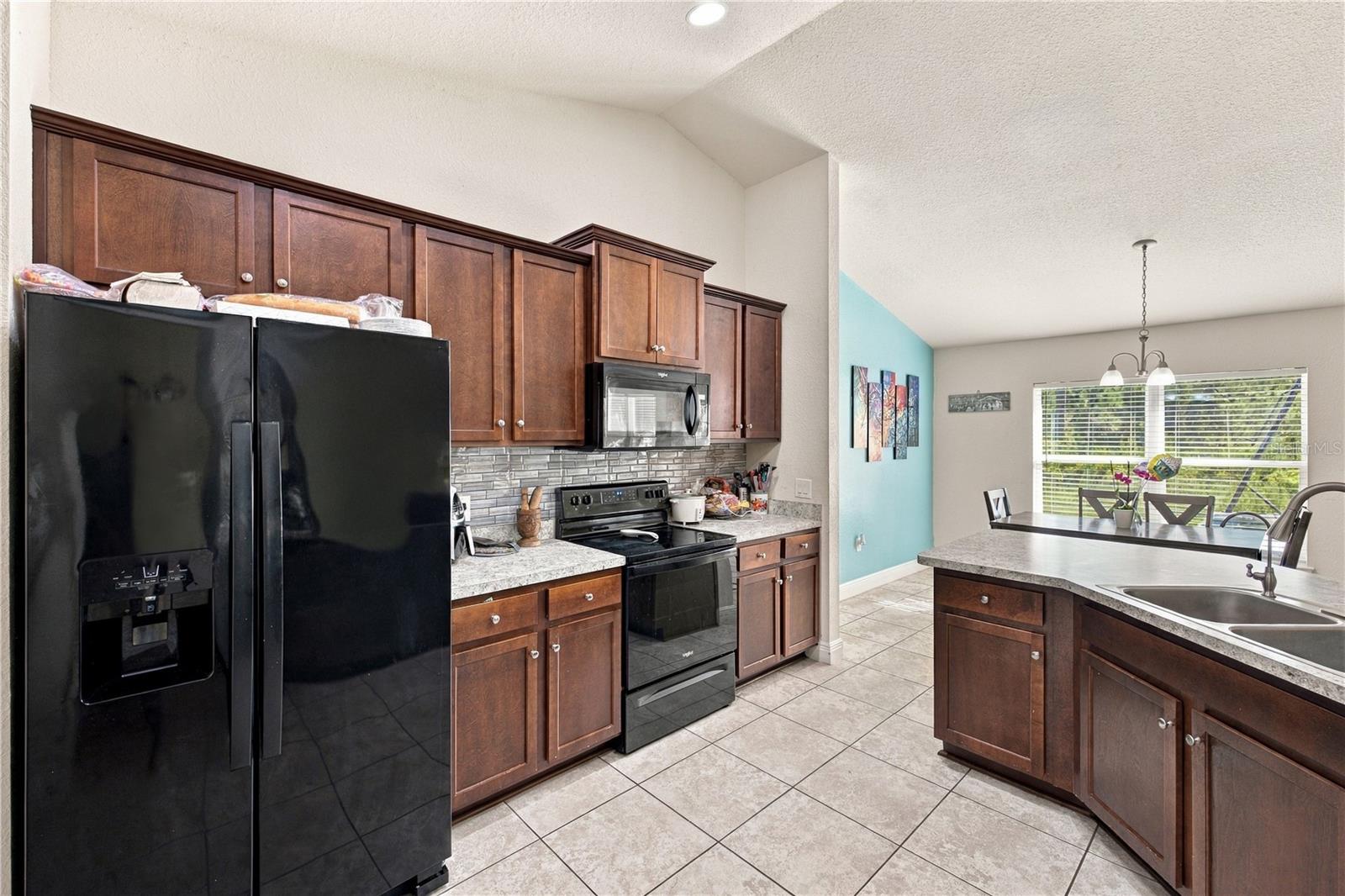1822 Yoakum St Property Photo 9