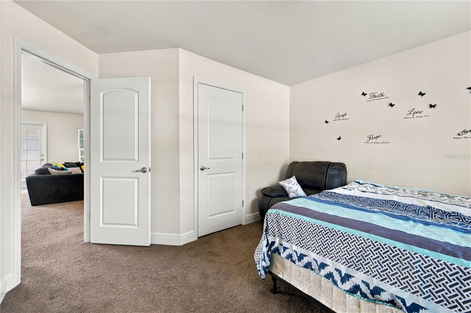 1822 Yoakum St Property Photo 16