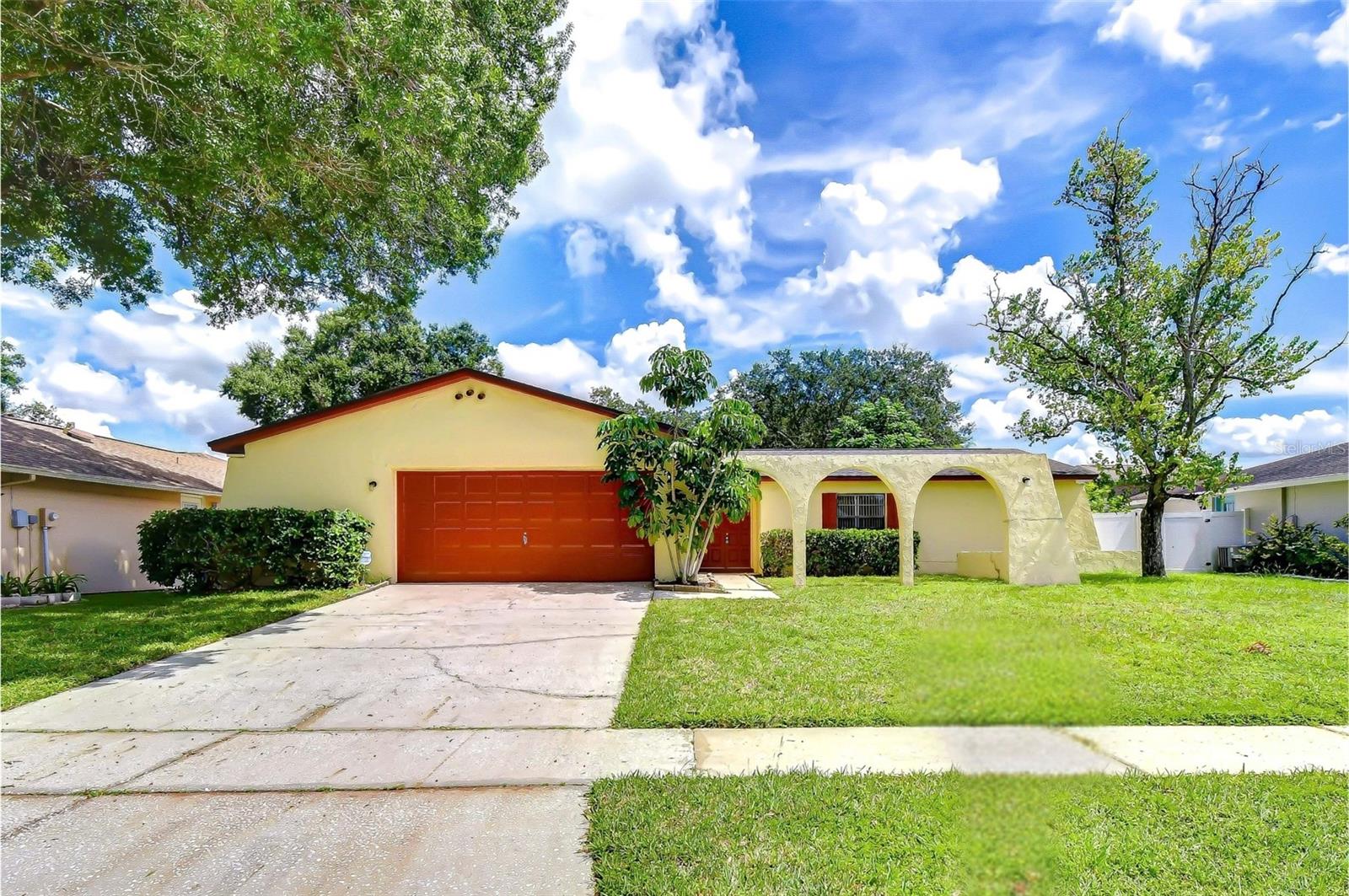 15819 Deep Creek Ln Property Photo 1