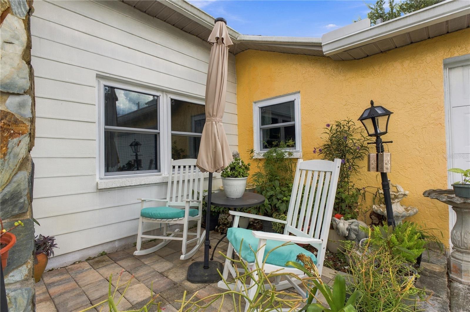 10270 Brentlawn St Property Photo 3