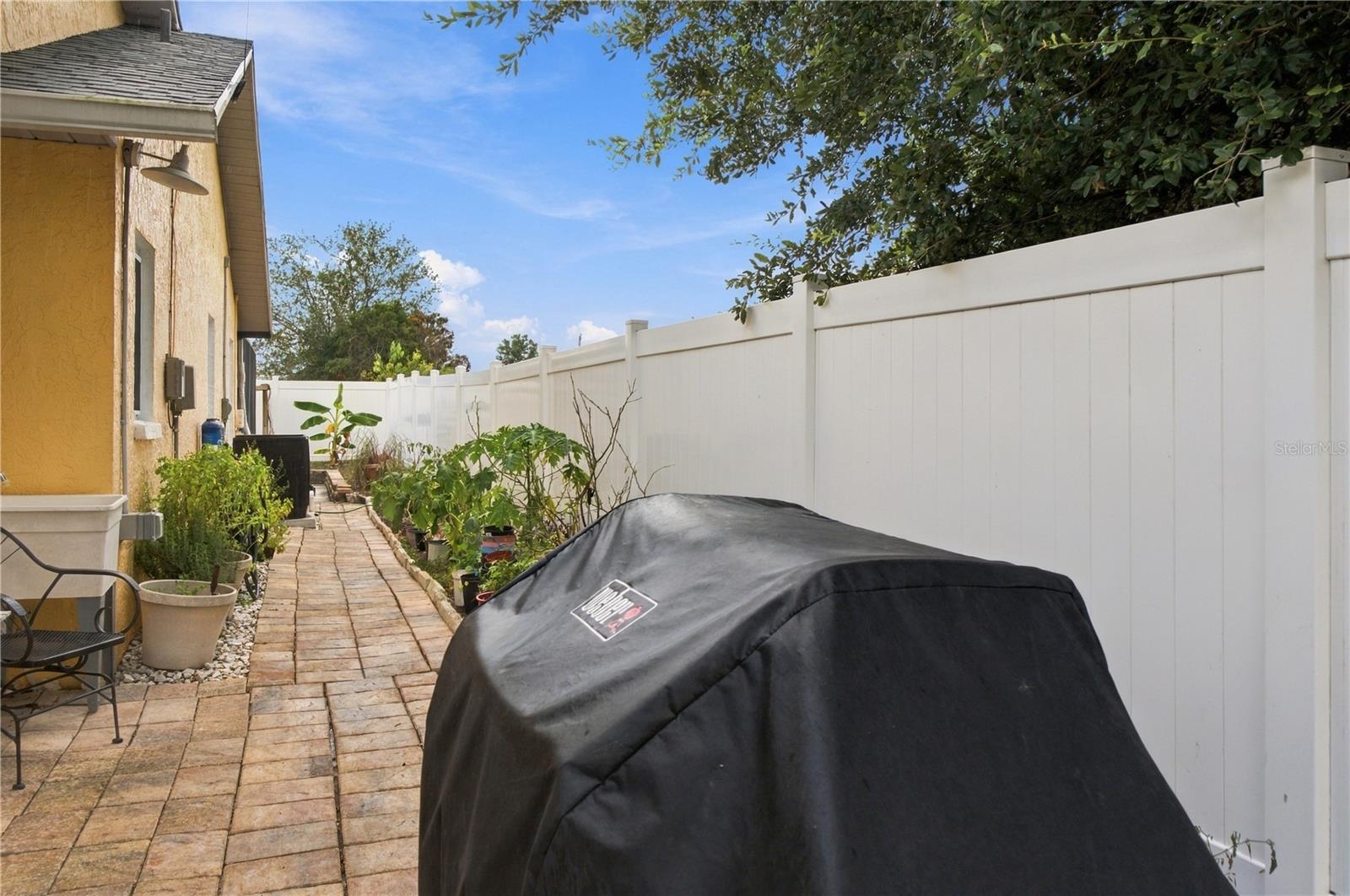 10270 Brentlawn St Property Photo 12