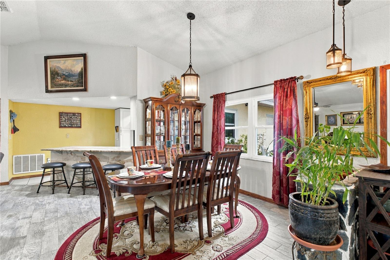 10270 Brentlawn St Property Photo 21