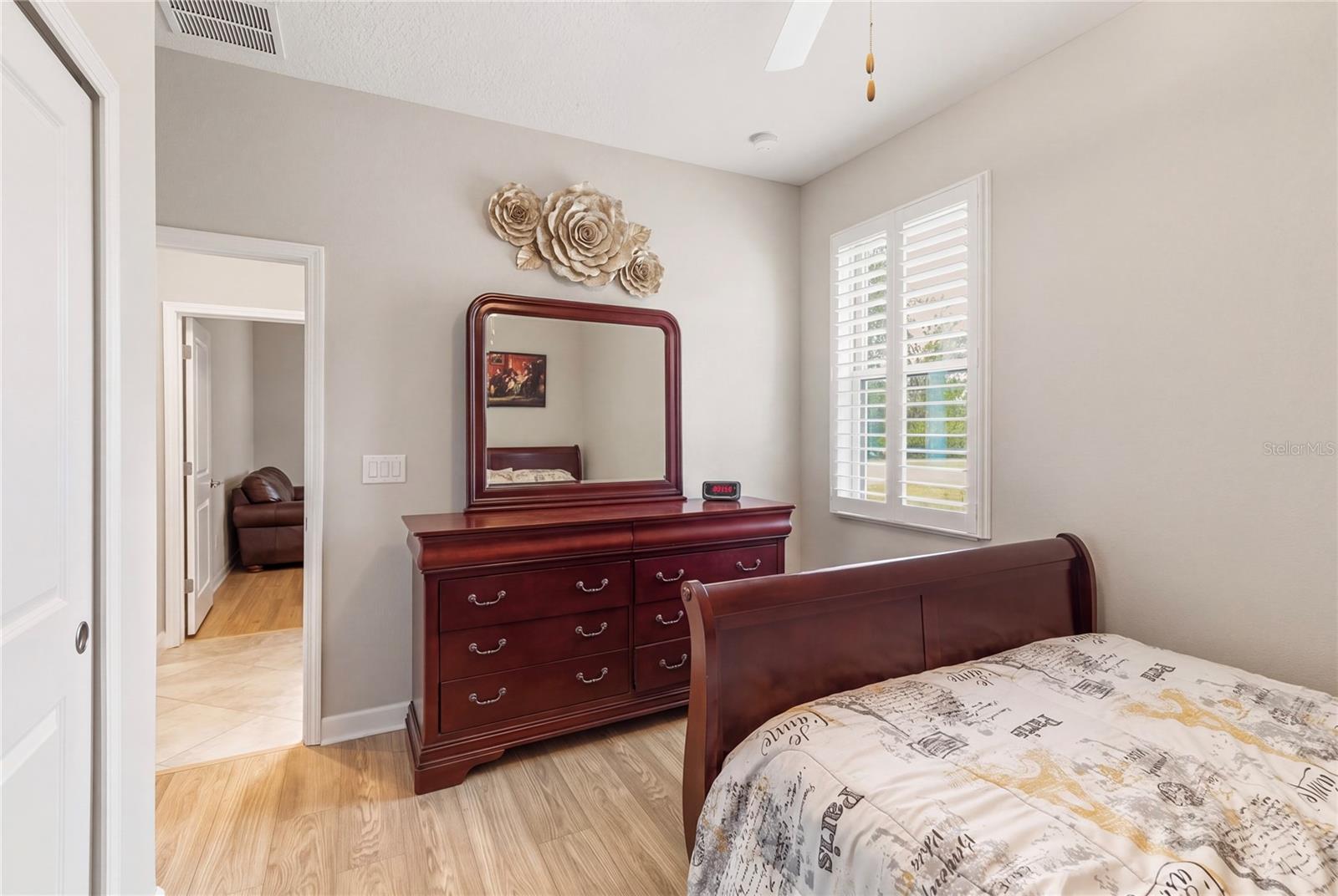 8888 Shadyside Ln Property Photo 11