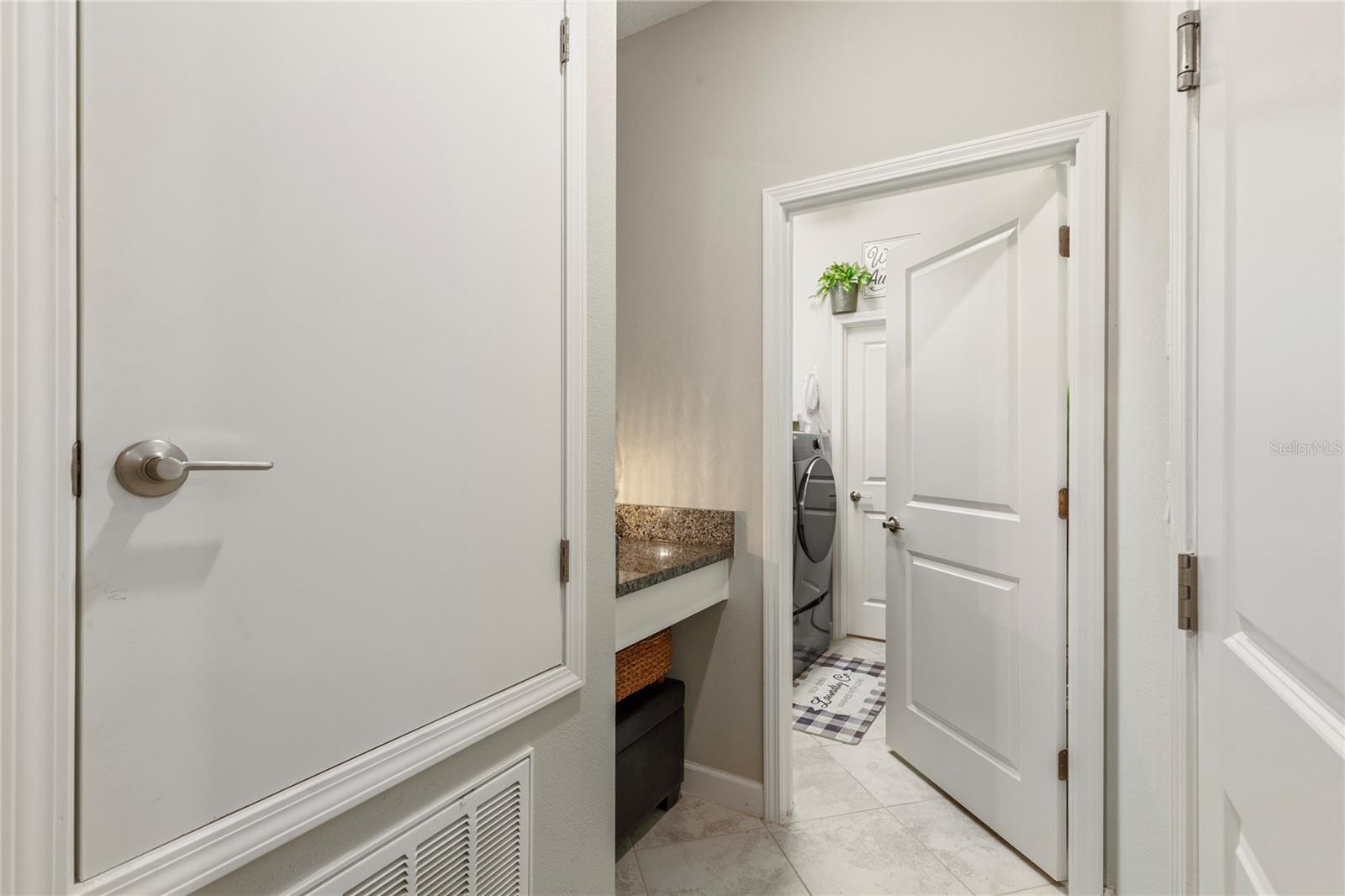 8888 Shadyside Ln Property Photo 14