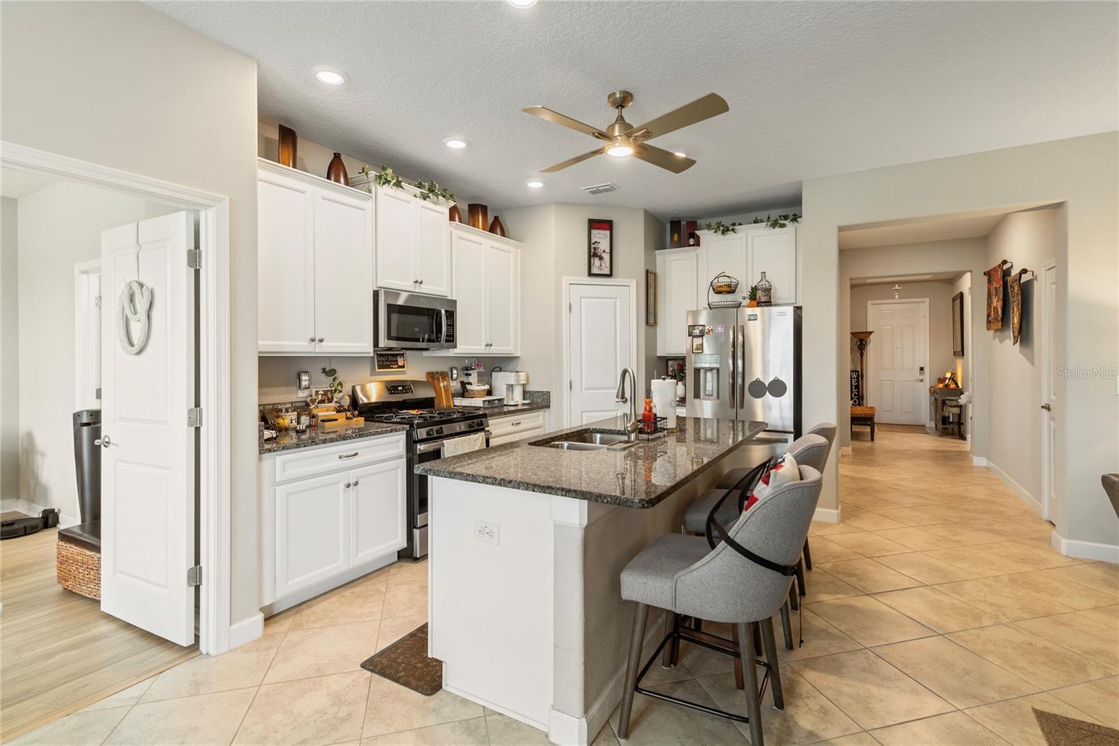 8888 Shadyside Ln Property Photo 19