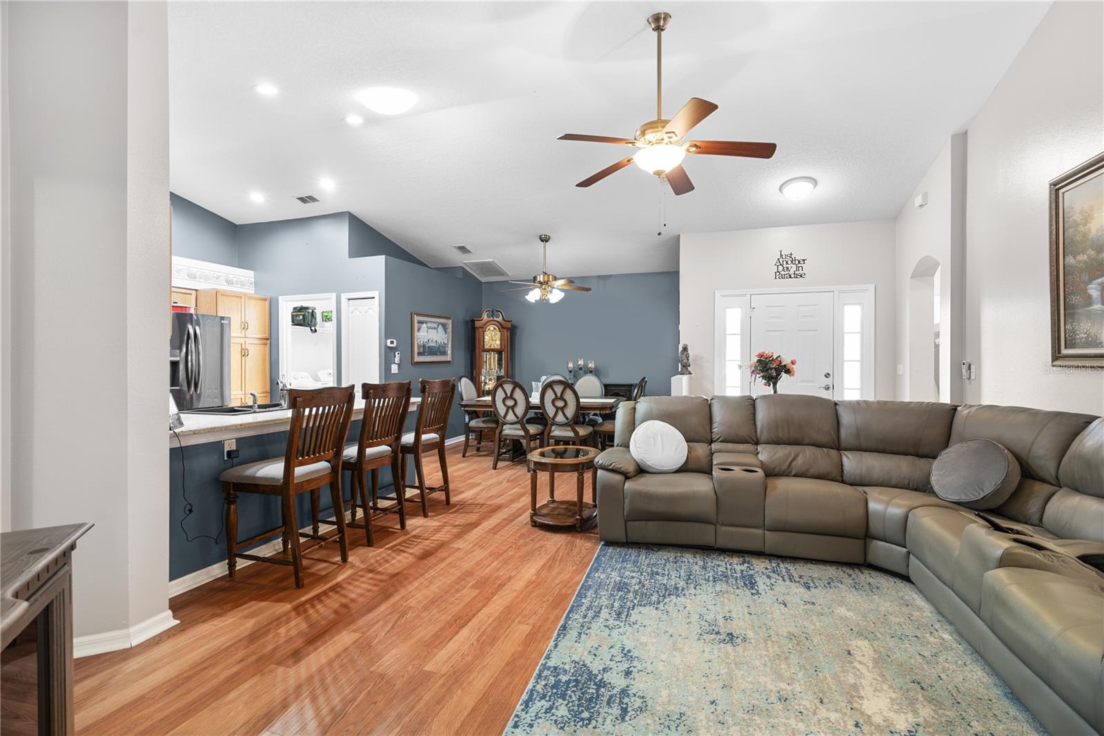 29335 Caddyshack Ln Property Photo 2