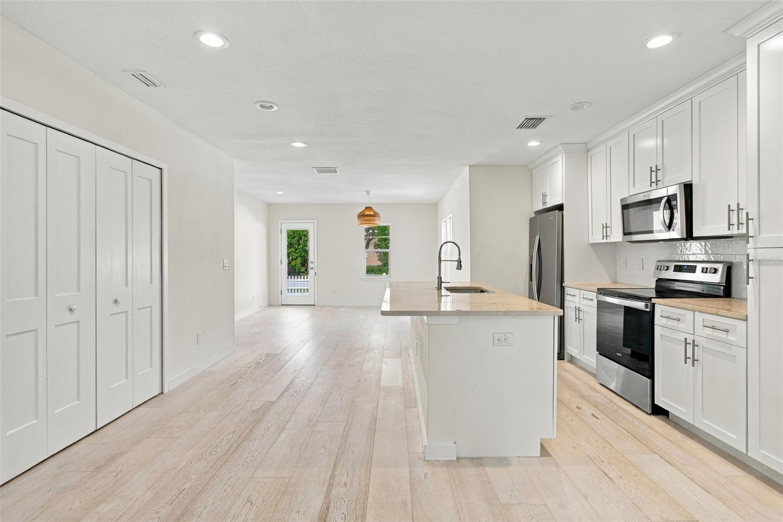 150 50th St N Property Photo 11