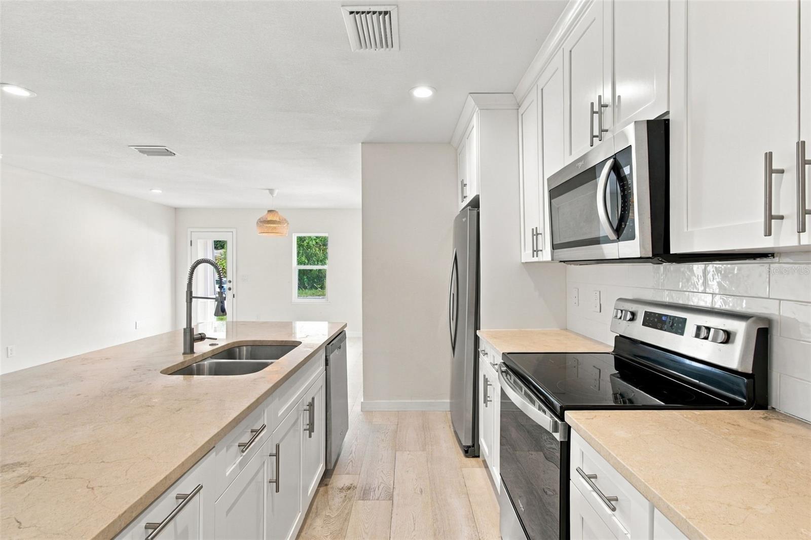 150 50th St N Property Photo 12